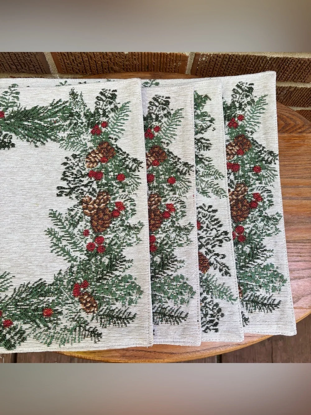St. Nicholas Square Christmas Fabric Woodland Style Pine cones Set 4 Placemats